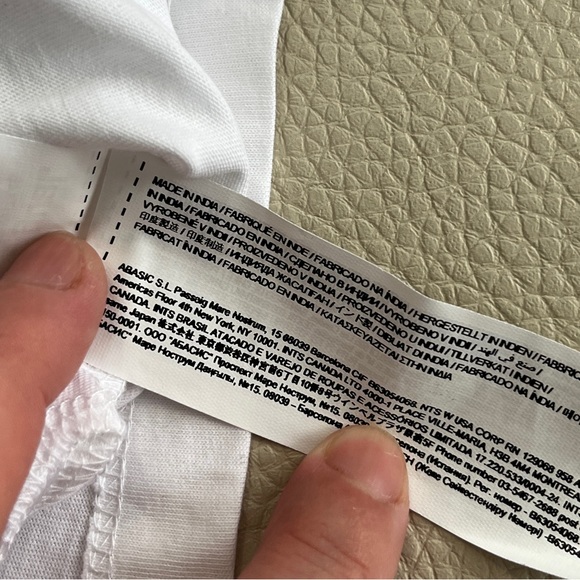 NWT - Desigual Women’s “We Are Animals” Print Short Sleeve Tee - Size L - Picture 10 of 10